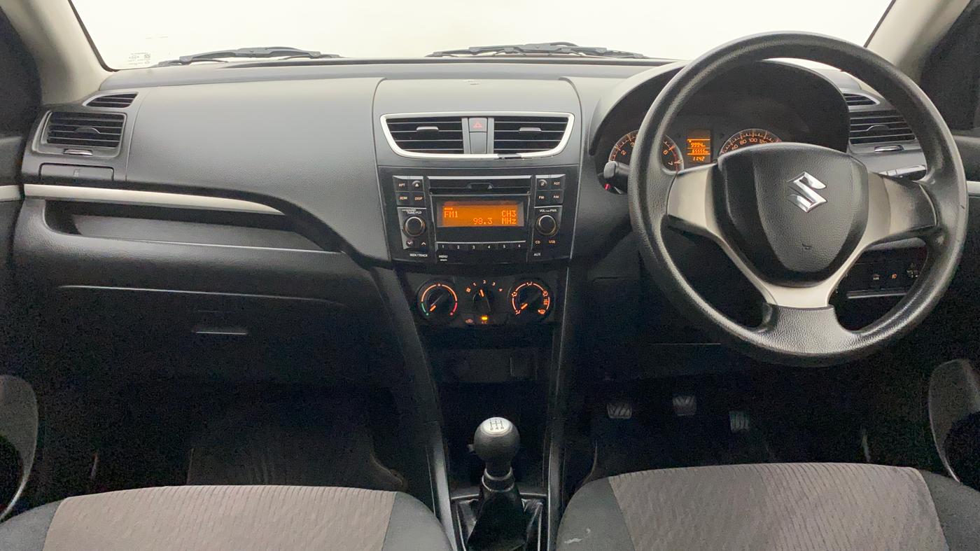 2016 Maruti Swift VXI, Petrol, Manual, 65,555 km, Dashboard
