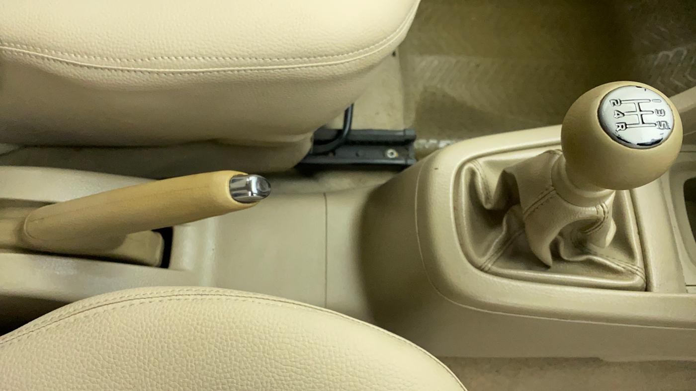 2013 Maruti Ertiga VXI, Petrol, Manual, 47,009 km, Gear Lever