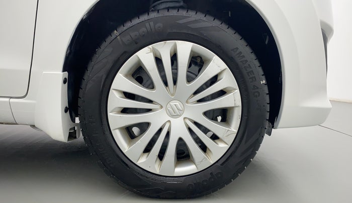 2013 Maruti Ertiga VXI, Petrol, Manual, 47,009 km, Right Front Wheel