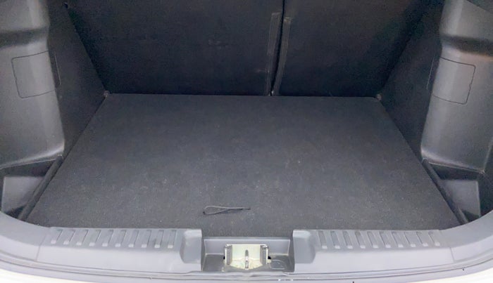 2018 Maruti Vitara Brezza ZDI, Diesel, Manual, 20,431 km, Boot Inside View