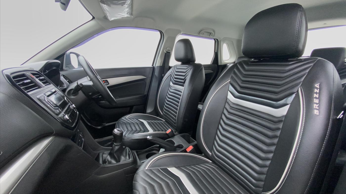 2018 Maruti Vitara Brezza ZDI, Diesel, Manual, 20,431 km, Right Side Front Door Cabin View