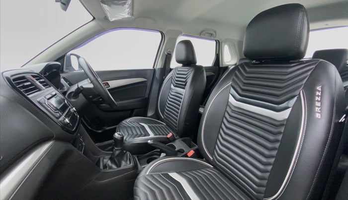 2018 Maruti Vitara Brezza ZDI, Diesel, Manual, 20,431 km, Right Side Front Door Cabin View