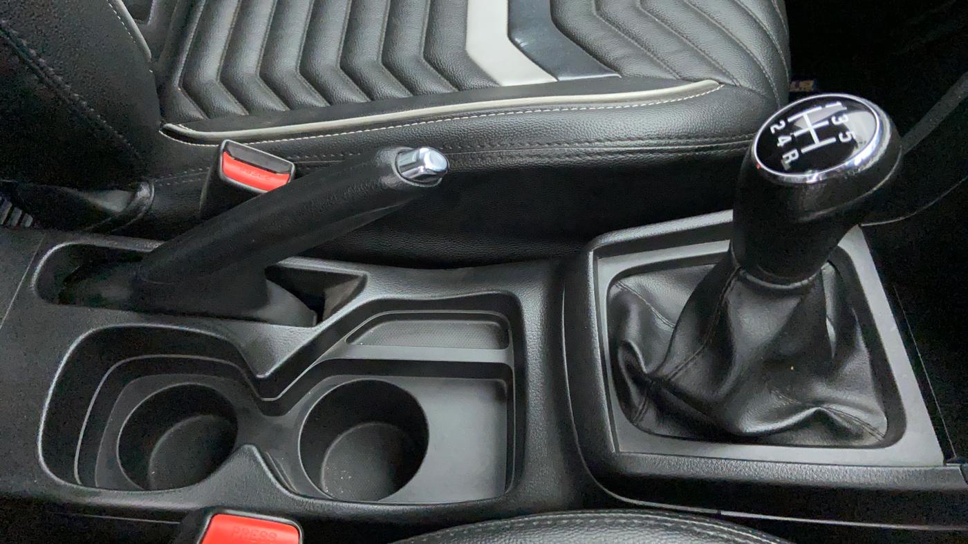 2018 Maruti Vitara Brezza ZDI, Diesel, Manual, 20,431 km, Gear Lever