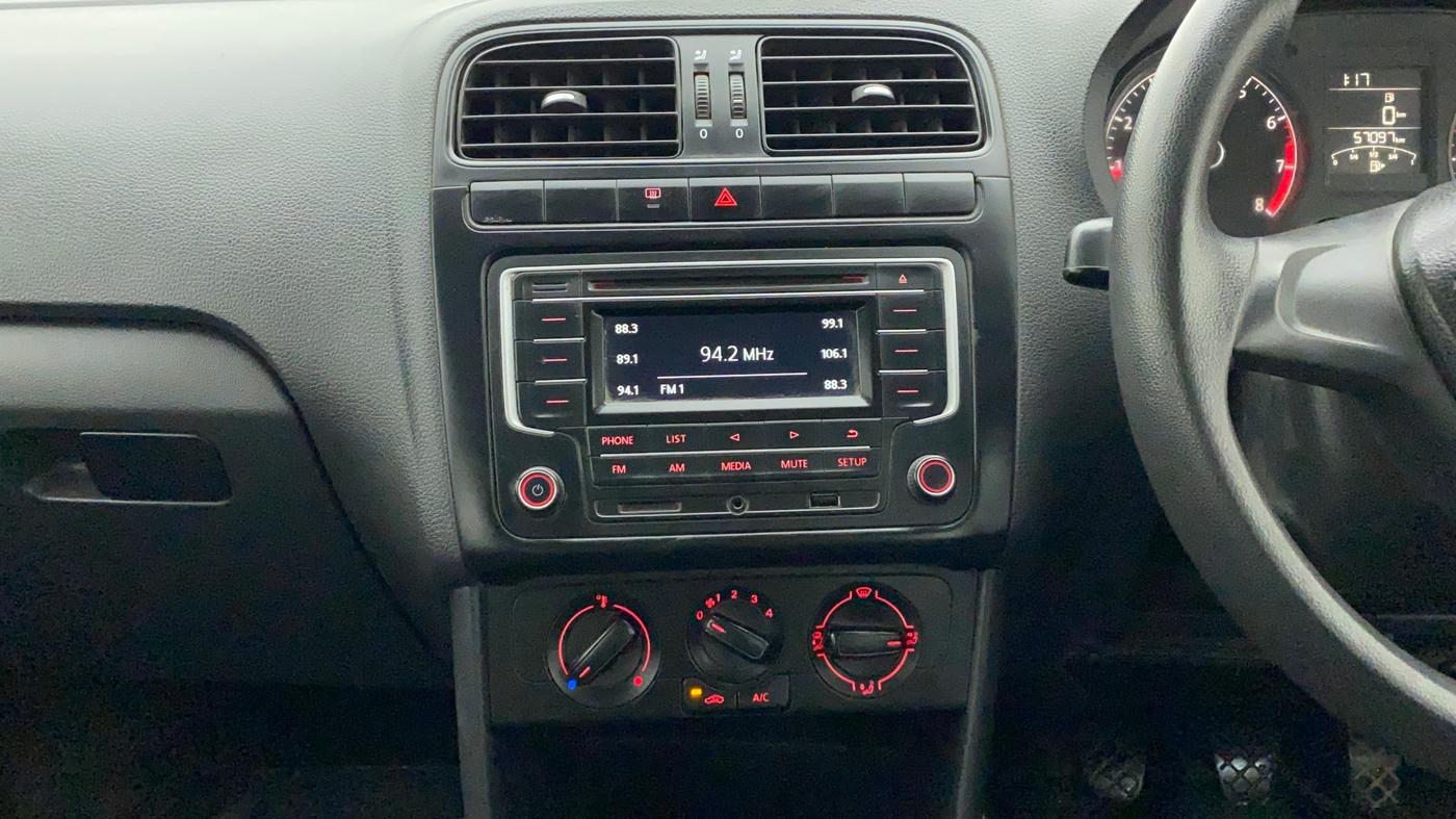 2017 Volkswagen Polo COMFORTLINE 1.2L, Petrol, Manual, 57,238 km, Air Conditioner