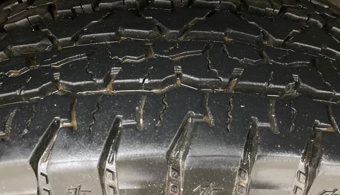2022 Mahindra Thar LX PETROL HT 4WD AT, Petrol, Automatic, 18,553 km, Left Rear Tyre Tread