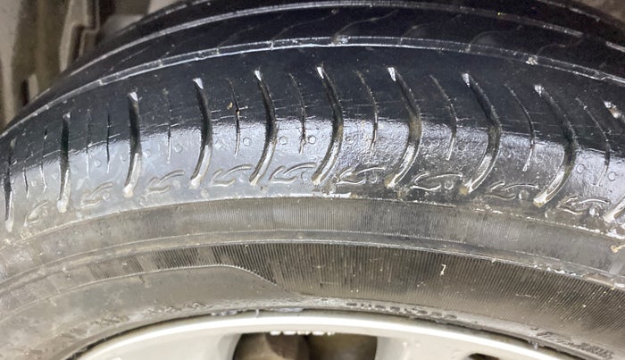 2019 Honda Amaze 1.2L I-VTEC V, Petrol, Manual, 42,872 km, Left Front Tyre Tread