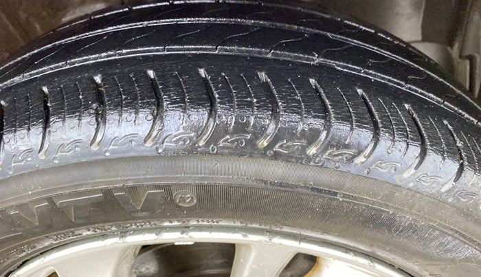 2019 Honda Amaze 1.2L I-VTEC V, Petrol, Manual, 42,872 km, Right Front Tyre Tread