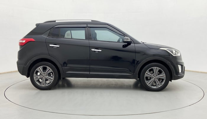 2016 Hyundai Creta SX (O) 1.6 DIESEL, Diesel, Manual, 65,987 km, Right Side View