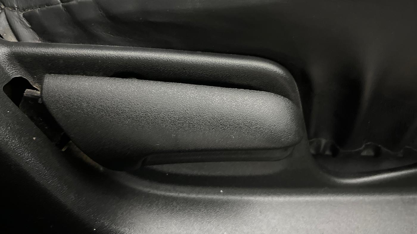 2017 Maruti Swift LXI, CNG, Manual, 71,407 km, Driver Side Adjustment Panel