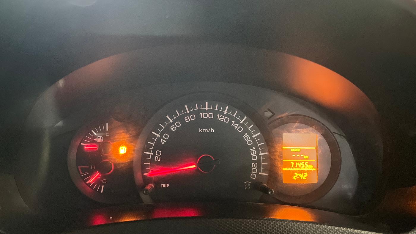 2017 Maruti Swift LXI, CNG, Manual, 71,407 km, Odometer Image