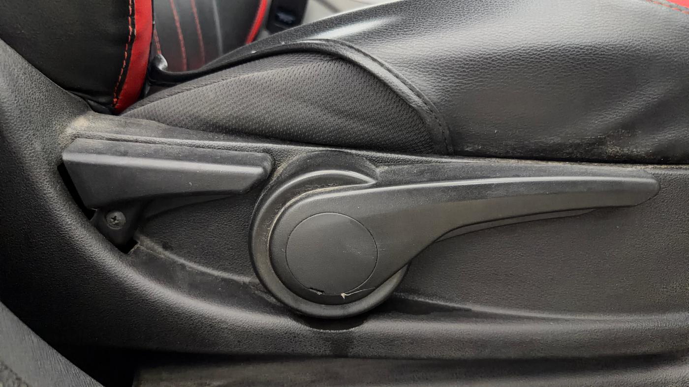 2019 Tata NEXON XZ PLUS PETROL, Petrol, Manual, 47,534 km, Driver Side Adjustment Panel