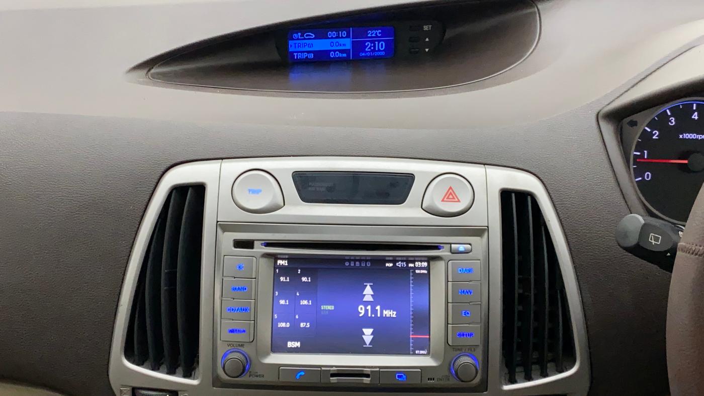 2012 Hyundai i20 ASTA 1.2, Petrol, Manual, 36,855 km, Infotainment System