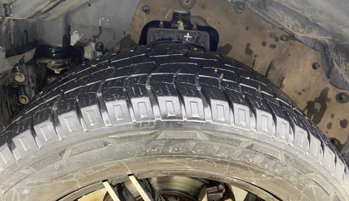 2021 Mahindra Thar LX HT PETROL 4WD MT, Petrol, Manual, 30,711 km, Left Front Tyre Tread