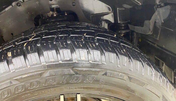 2021 Mahindra Thar LX HT PETROL 4WD MT, Petrol, Manual, 30,711 km, Right Front Tyre Tread