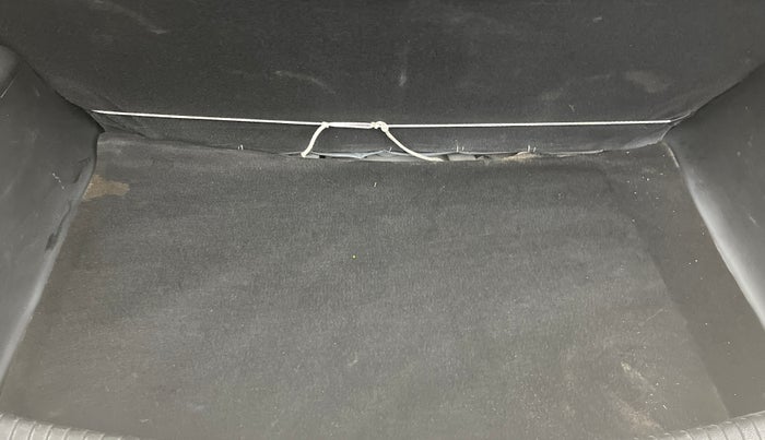 2016 Hyundai Grand i10 SPORTZ 1.2 KAPPA VTVT, Petrol, Manual, 67,082 km, Boot Inside