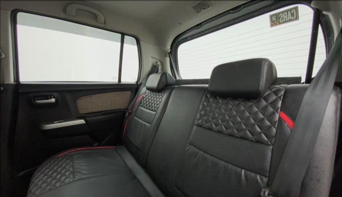 2015 Maruti Wagon R 1.0 VXI, CNG, Manual, 75,748 km, Right Side Rear Door Cabin