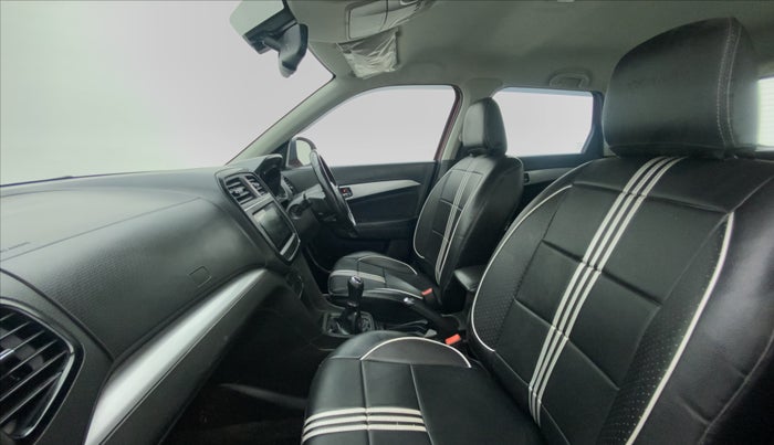 2020 Maruti Vitara Brezza ZXI+ DUAL TONE, Petrol, Manual, 30,331 km, Right Side Front Door Cabin