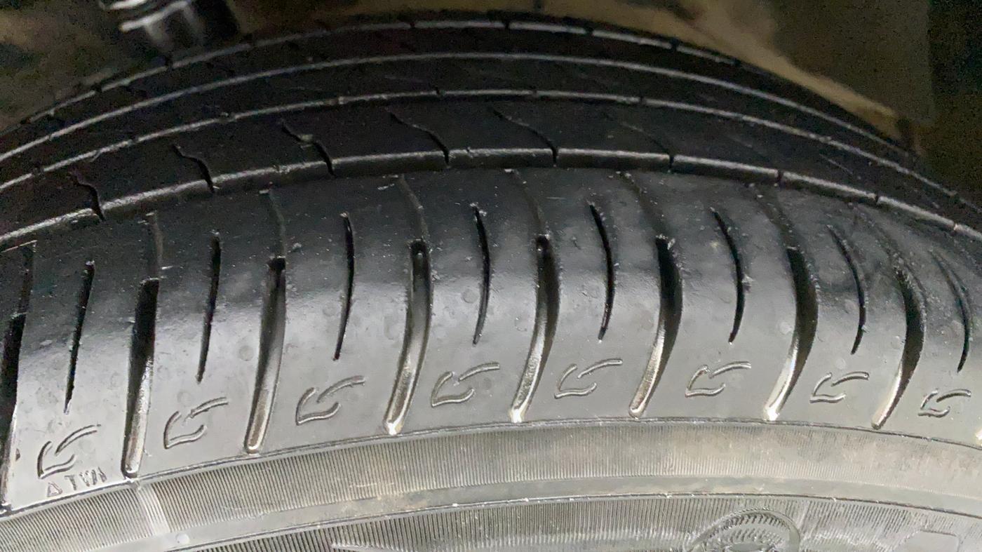 2020 Maruti Vitara Brezza ZXI+ DUAL TONE, Petrol, Manual, 30,331 km, Left Front Tyre Tread