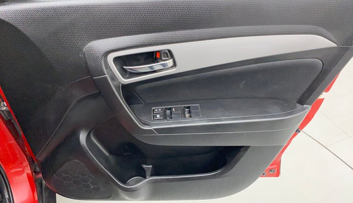 2020 Maruti Vitara Brezza ZXI+ DUAL TONE, Petrol, Manual, 30,331 km, Driver Side Door Panels Control