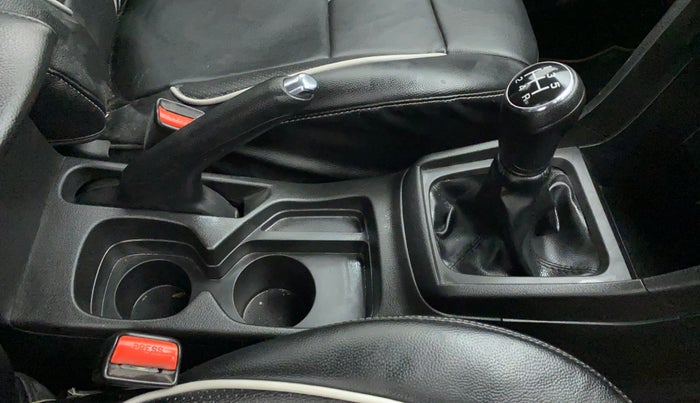 2020 Maruti Vitara Brezza ZXI+ DUAL TONE, Petrol, Manual, 30,331 km, Gear Lever