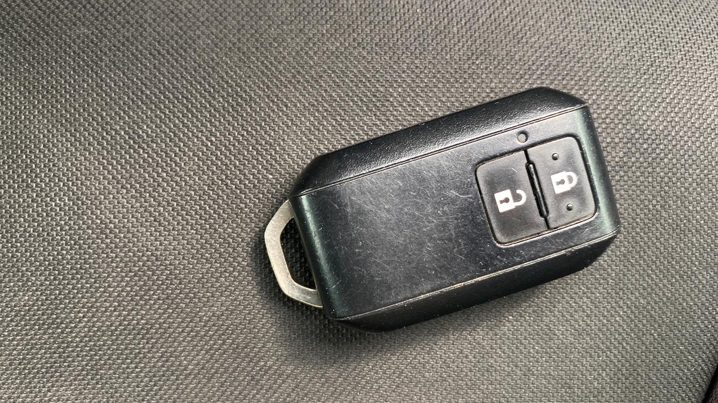 2024 Maruti FRONX ALPHA 1.0L TURBO 6 AT, Petrol, Automatic, 35,063 km, Key Close Up