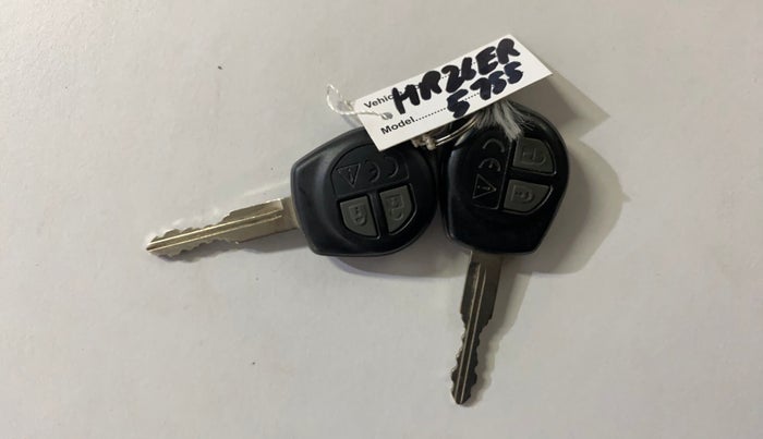 2021 Maruti Swift VXI, Petrol, Manual, 24,135 km, Key Close Up