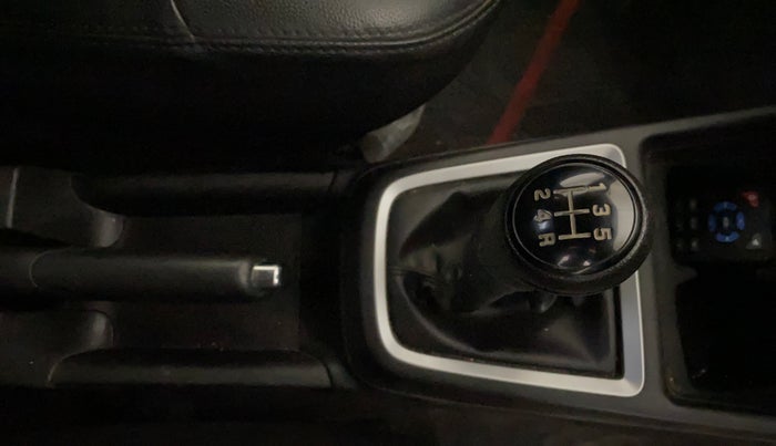 2021 Maruti Swift VXI, Petrol, Manual, 24,135 km, Gear Lever