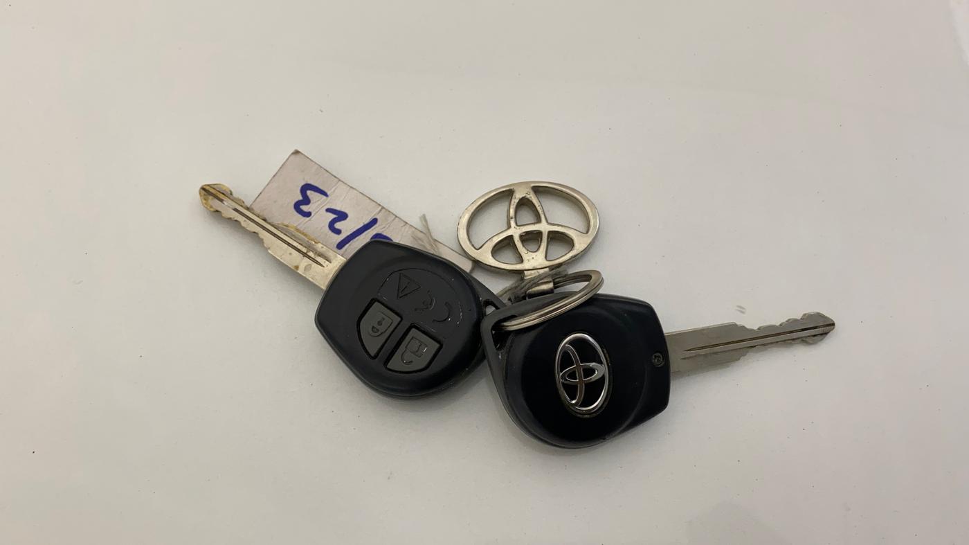 2023 Toyota Glanza S, Petrol, Manual, 60,527 km, Key Close Up