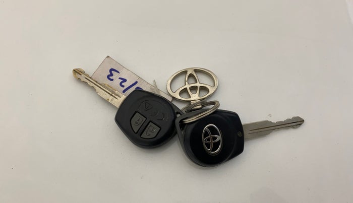 2023 Toyota Glanza S, Petrol, Manual, 60,527 km, Key Close Up