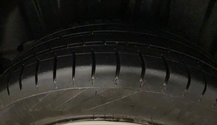 2023 Toyota Glanza S, Petrol, Manual, 60,527 km, Left Rear Tyre Tread