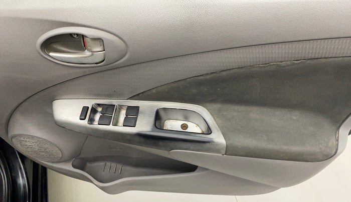 2011 Toyota Etios V, Petrol, Manual, 72,416 km, Right front window switch / handle - Master window function not working