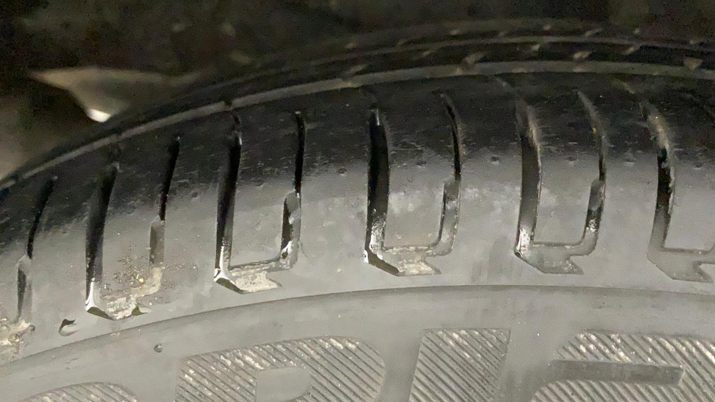 2011 Toyota Etios V, Petrol, Manual, 72,416 km, Right Rear Tyre Tread