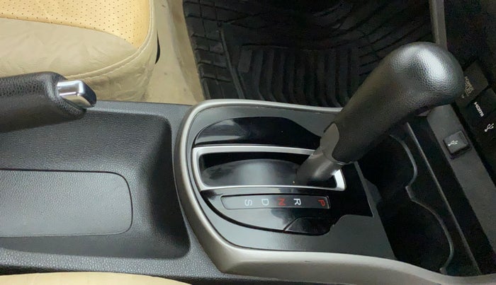 2017 Honda City 1.5L I-VTE V CVT, Petrol, Automatic, 59,481 km, Gear Lever