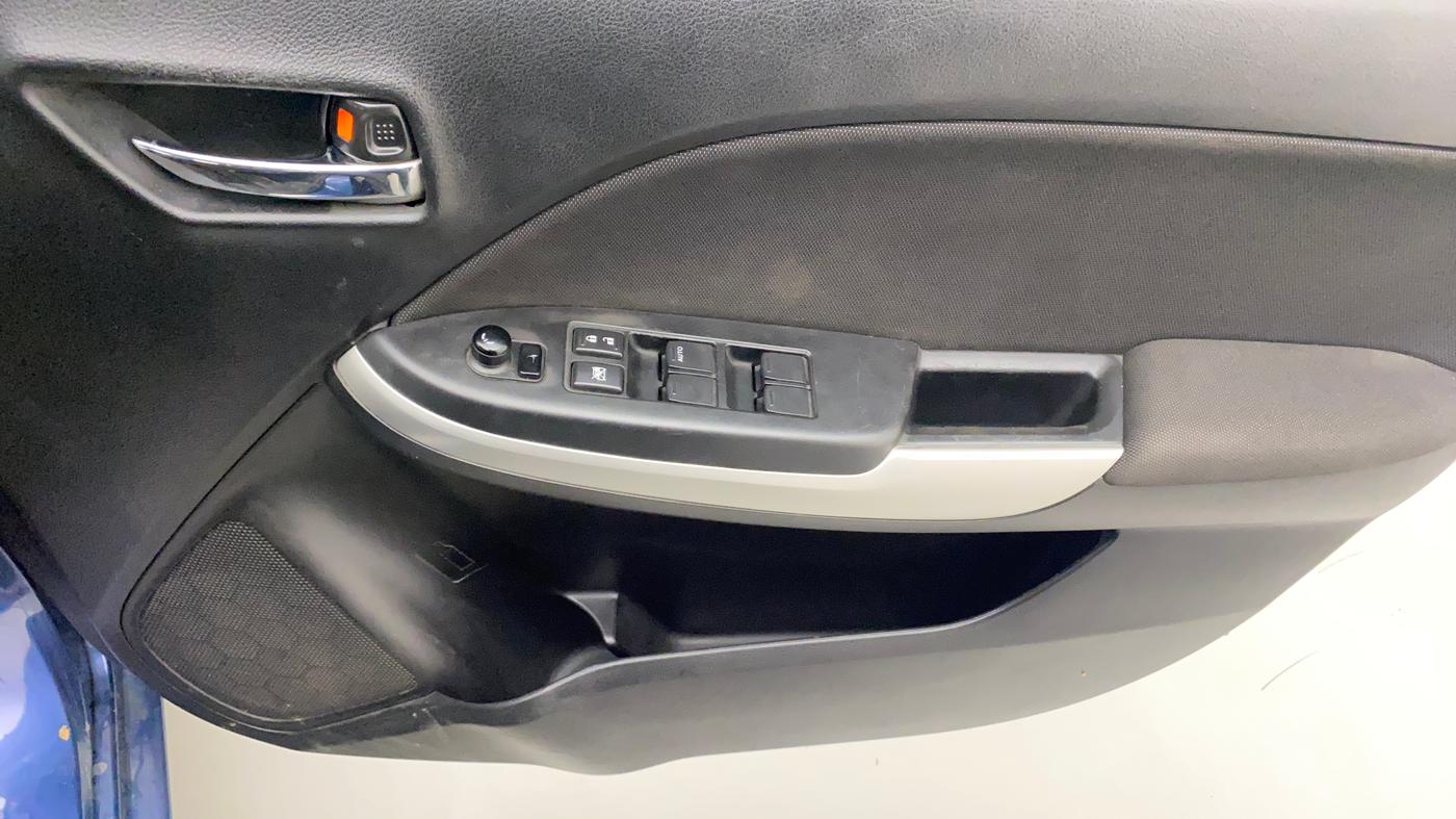 2017 Maruti Baleno DELTA PETROL 1.2, Petrol, Manual, 57,471 km, Driver Side Door Panels Control