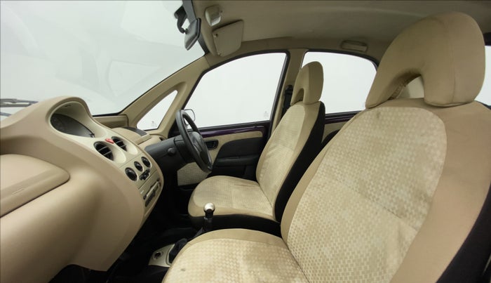 2014 Tata Nano XT TWIST, Petrol, Manual, 34,840 km, Right Side Front Door Cabin