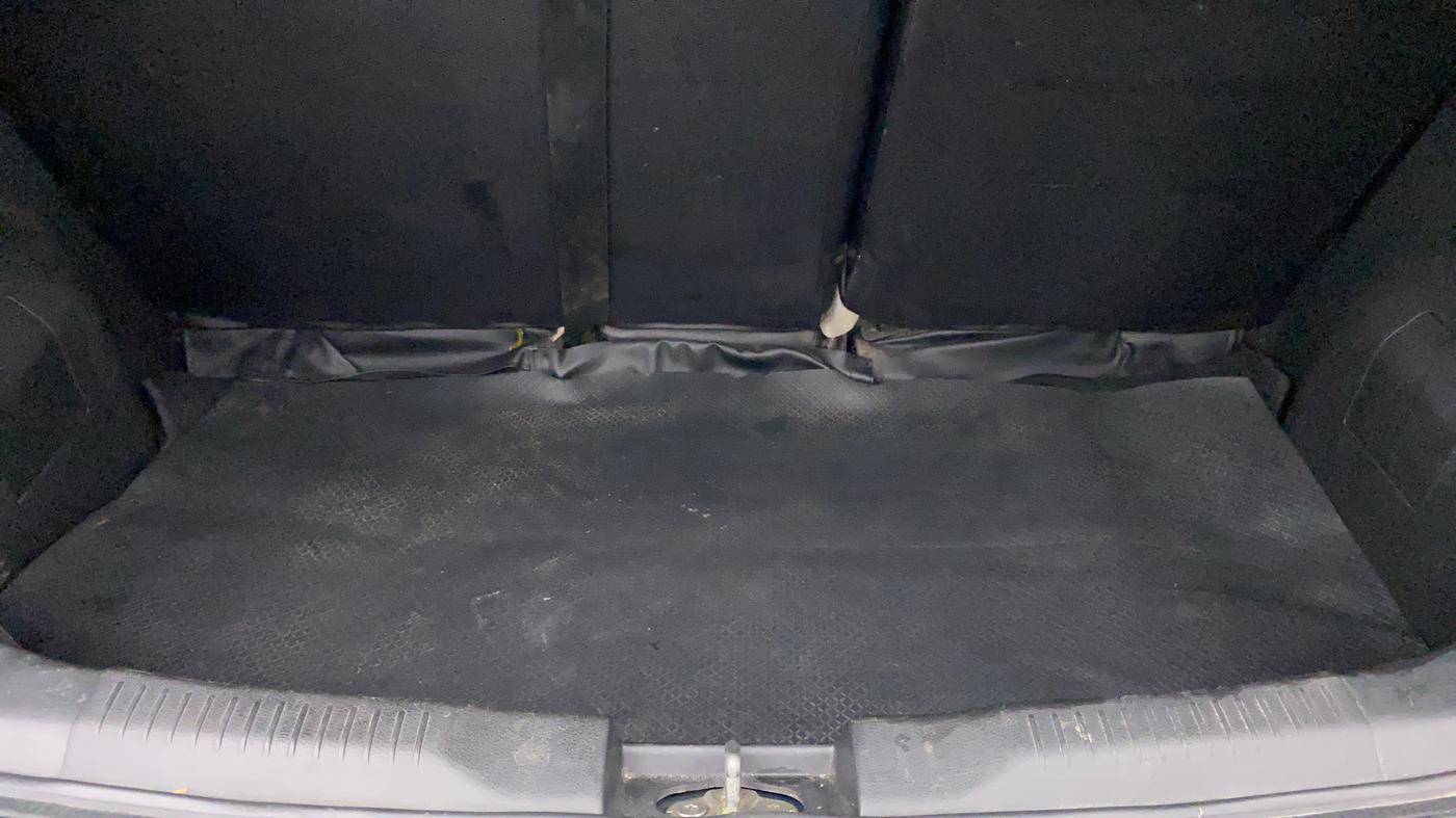 2017 Maruti IGNIS ZETA 1.2, Petrol, Manual, 57,009 km, Boot Inside