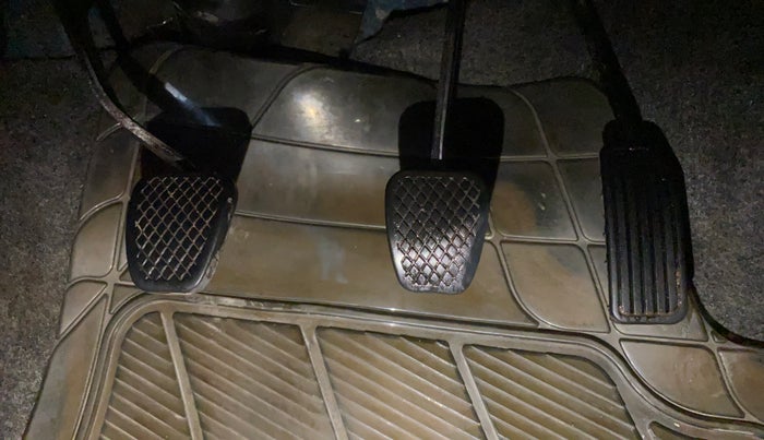 2015 Honda Brio S MT, Petrol, Manual, 36,624 km, Pedals