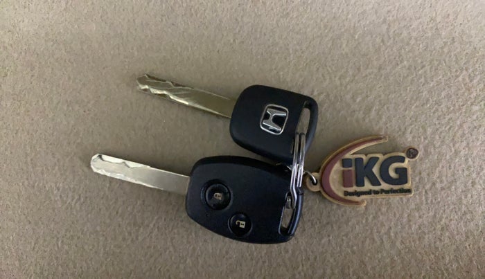 2015 Honda Brio S MT, Petrol, Manual, 36,624 km, Key Close Up