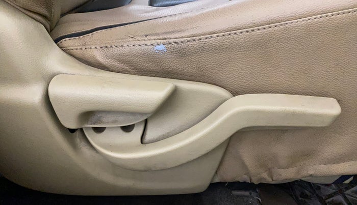 2015 Honda Brio S MT, Petrol, Manual, 36,624 km, Driver Side Adjustment Panel