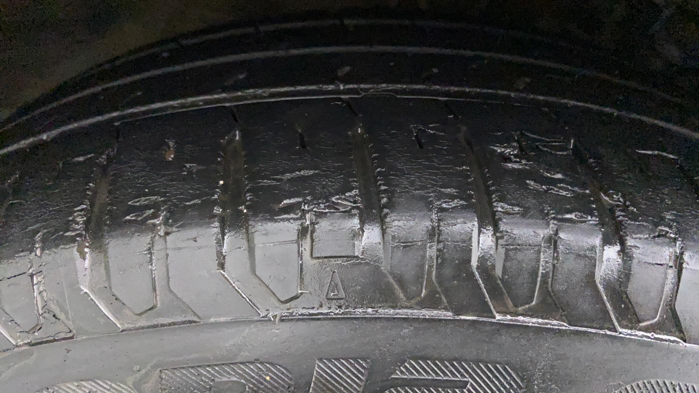 2017 Hyundai Verna 1.6 SX VTVT AT (O), Petrol, Automatic, 32,242 km, Right Rear Tyre Tread