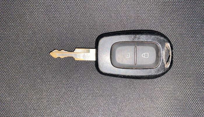 2018 Datsun Redi Go T(O) 1.0 AMT, Petrol, Automatic, 49,663 km, Key Close Up