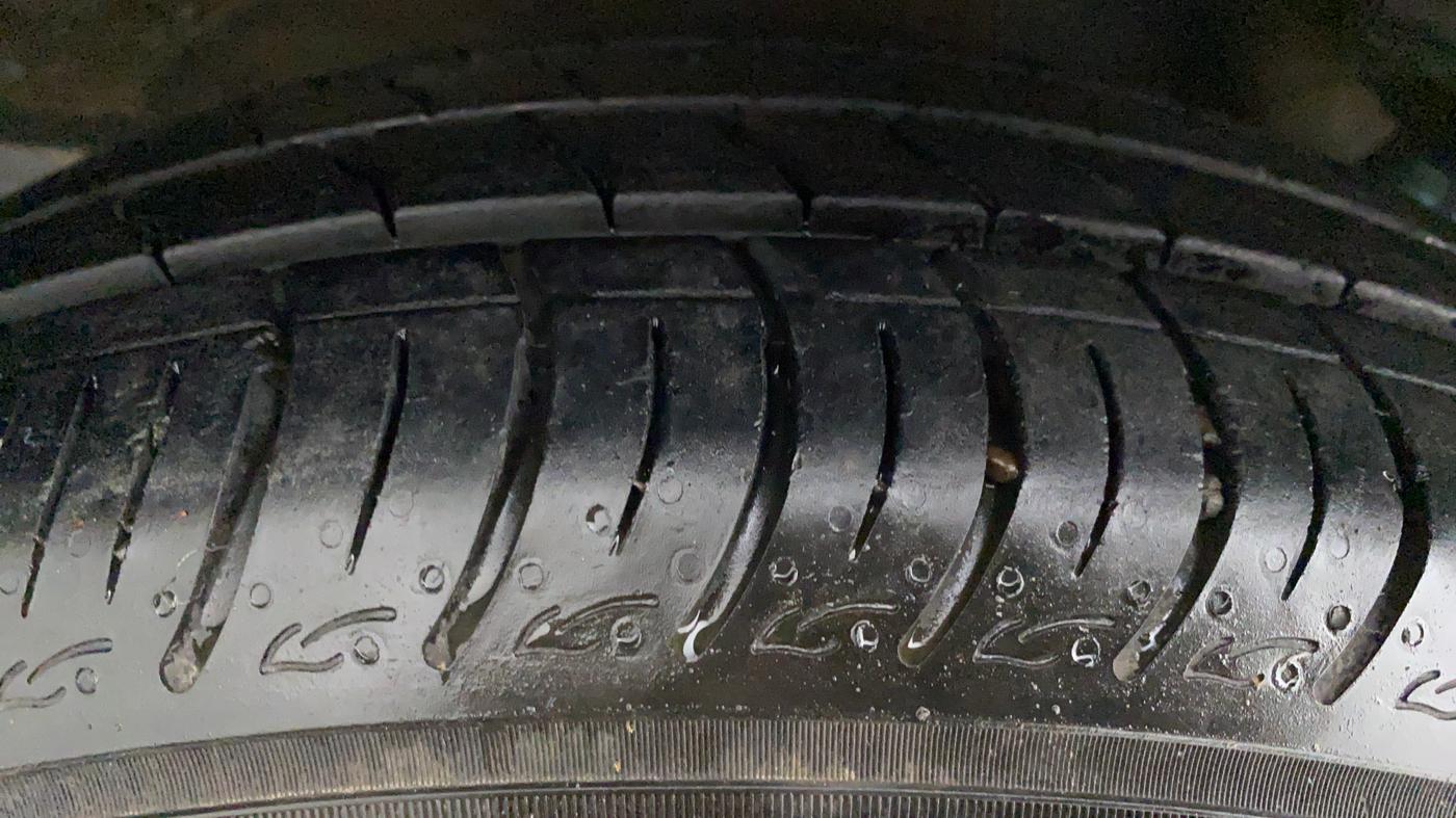 2020 Maruti Baleno DELTA 1.2 K12 AT, Petrol, Automatic, 6,403 km, Left Front Tyre Tread