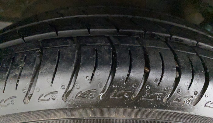2020 Maruti Baleno DELTA 1.2 K12 AT, Petrol, Automatic, 6,403 km, Left Front Tyre Tread