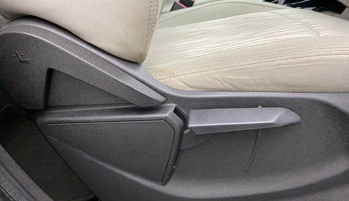 2016 Ford Ecosport 1.5 TITANIUM TI VCT AT, Petrol, Automatic, 63,805 km, Driver Side Adjustment Panel