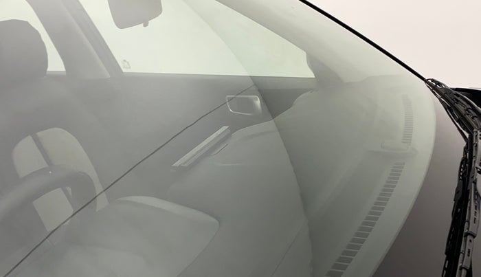 2021 Hyundai VENUE SX 1.0 TURBO IMT, Petrol, Manual, 36,735 km, Front windshield - Minor spot on windshield