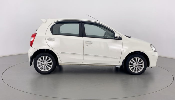 2015 Toyota Etios Liva D-4D VXD, Diesel, Manual, 35,320 km, Right Side View