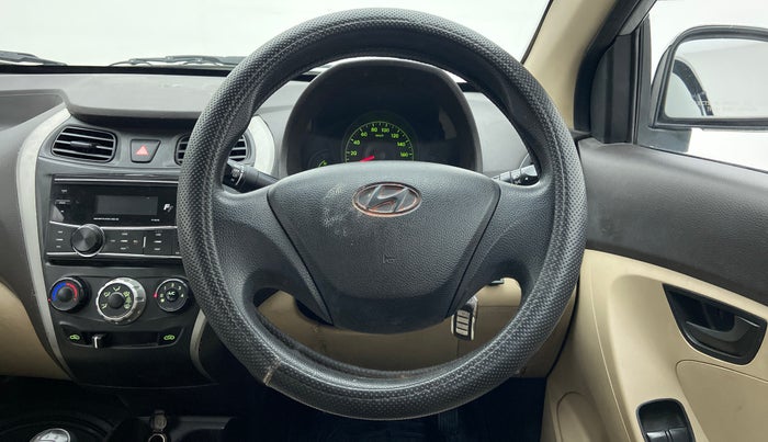 2015 Hyundai Eon ERA +, Petrol, Manual, 58,512 km, Steering Wheel Close Up