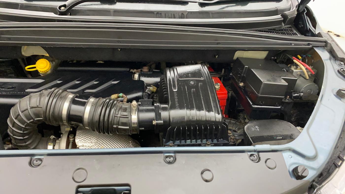 2019 Mahindra MARAZZO M6 8 STR, Diesel, Manual, 81,961 km, Engine View - Left