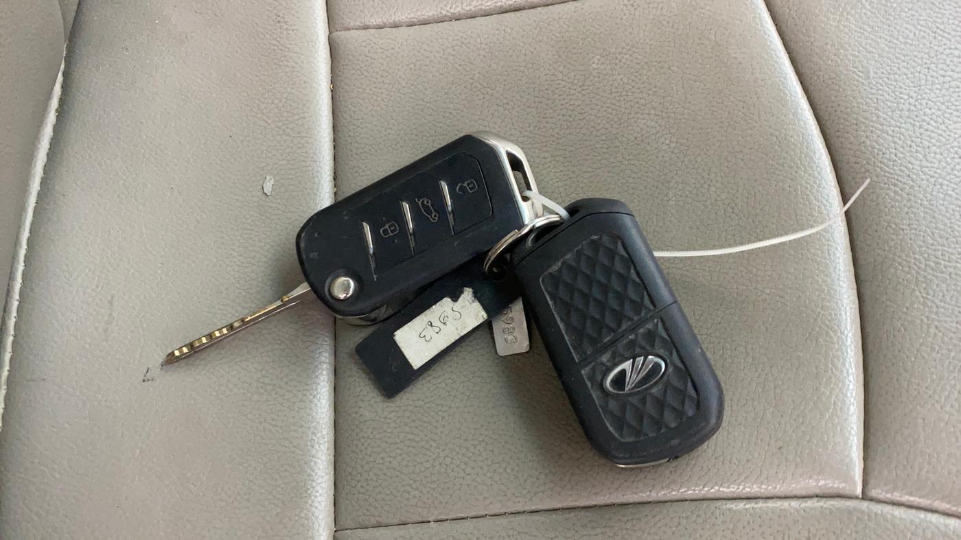 2019 Mahindra MARAZZO M6 8 STR, Diesel, Manual, 81,961 km, Key Close Up
