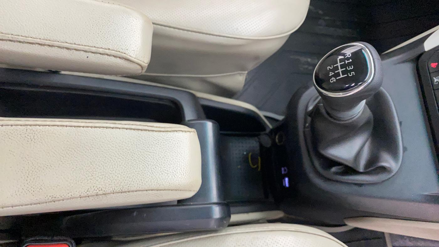 2019 Mahindra MARAZZO M6 8 STR, Diesel, Manual, 81,961 km, Gear Lever